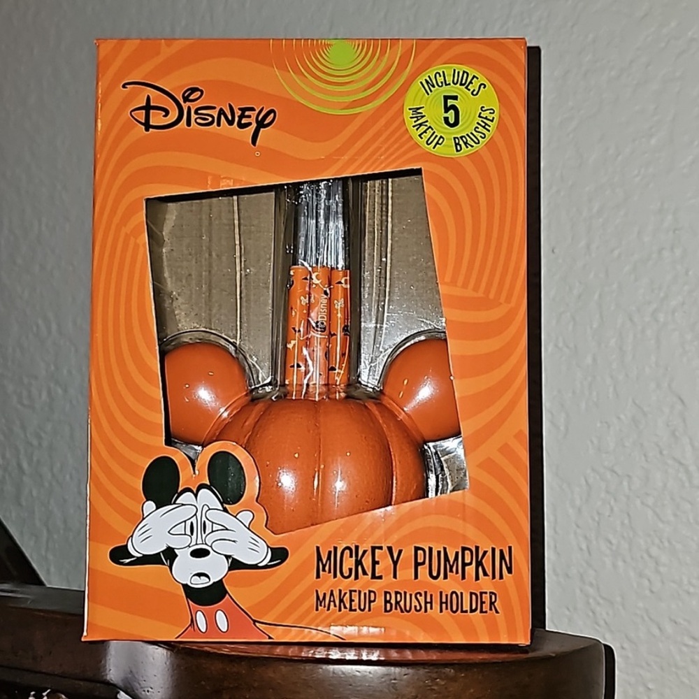 MICKEY MOUSE PUMPKIN MAKEUP BRUSH HOLDER